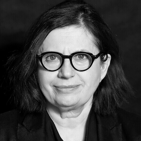 ZUZANA KRONEROVÁ